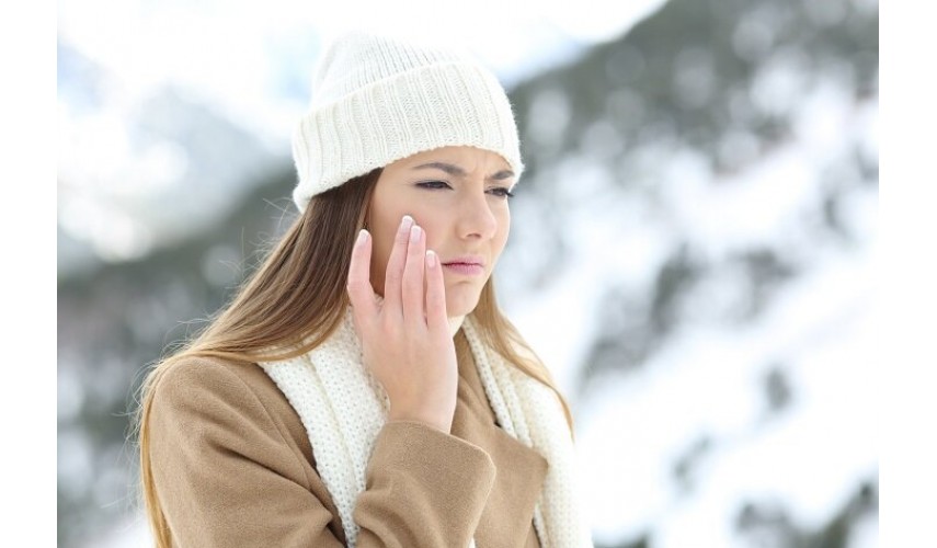 Hydrates the skin during the cold months